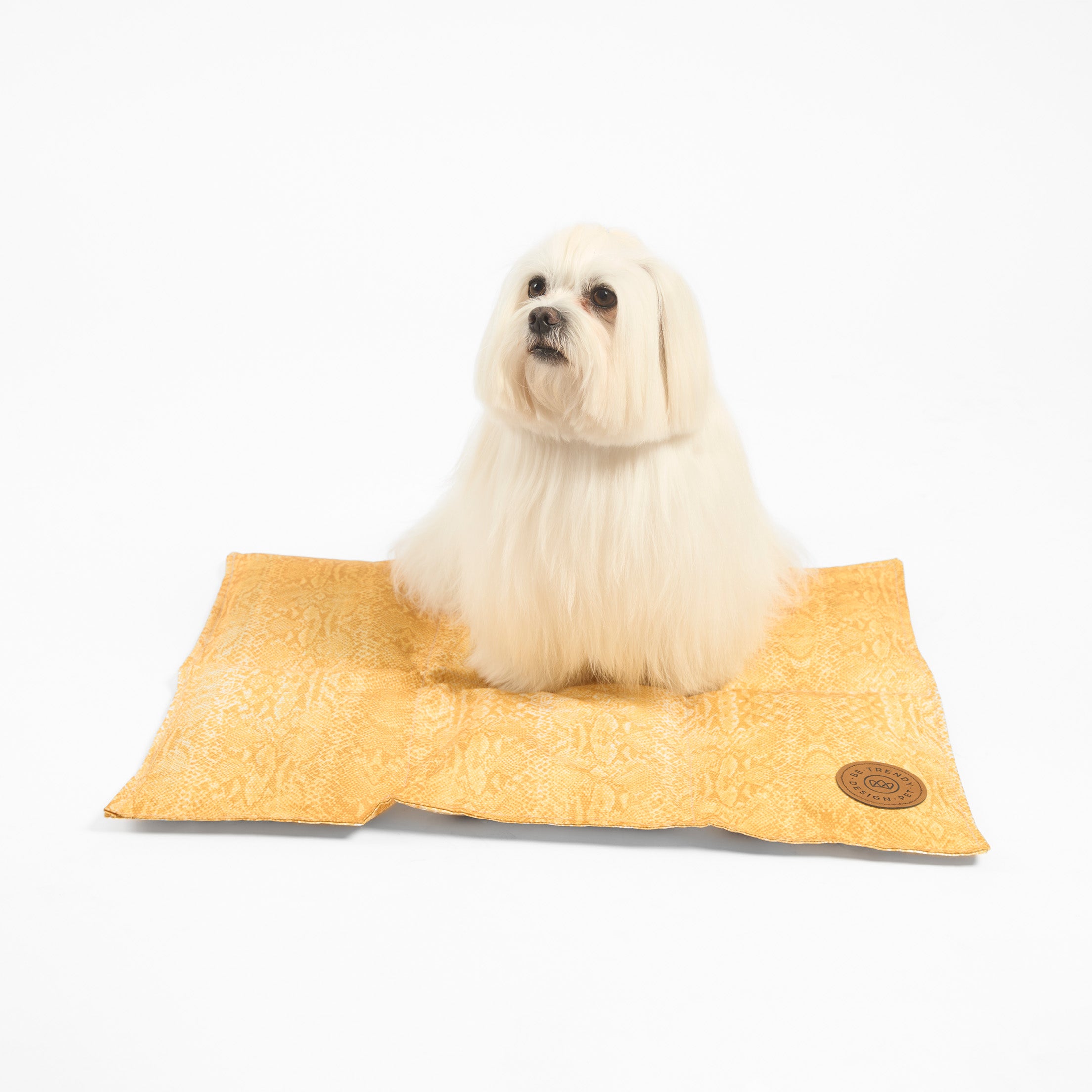 Cama refrescante para perros cold mat be trendy