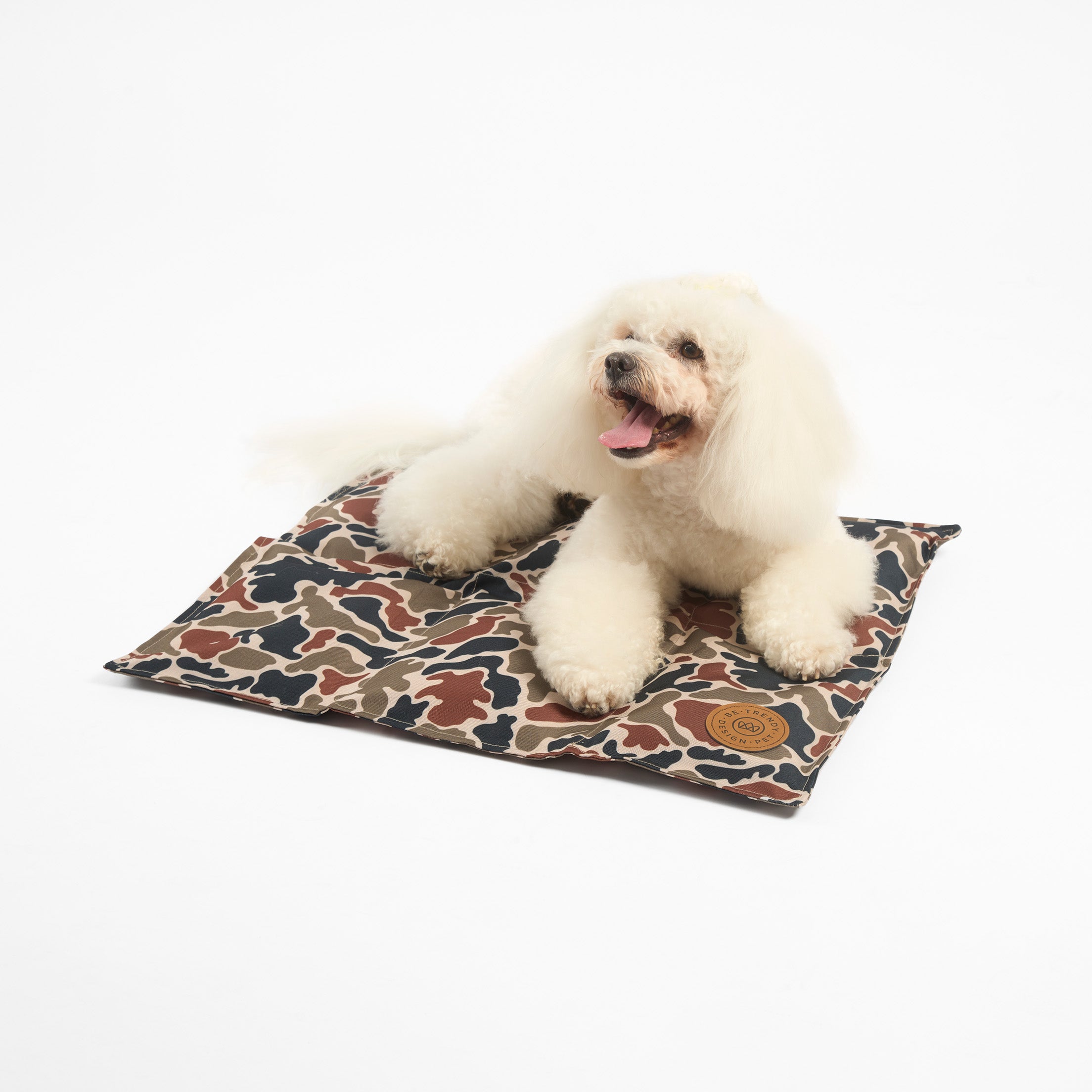 Cama refrescante para perros cold mat be trendy