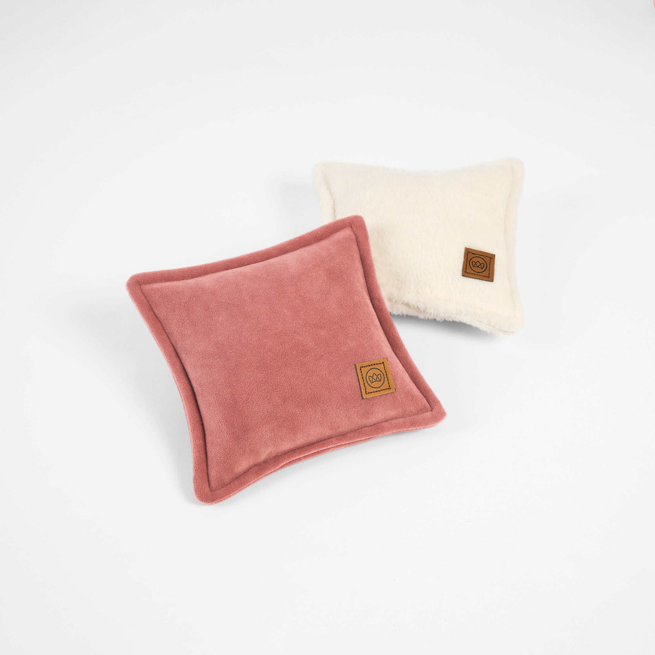 Almohadita para perros como accesorios o juguete lima perú be trendy