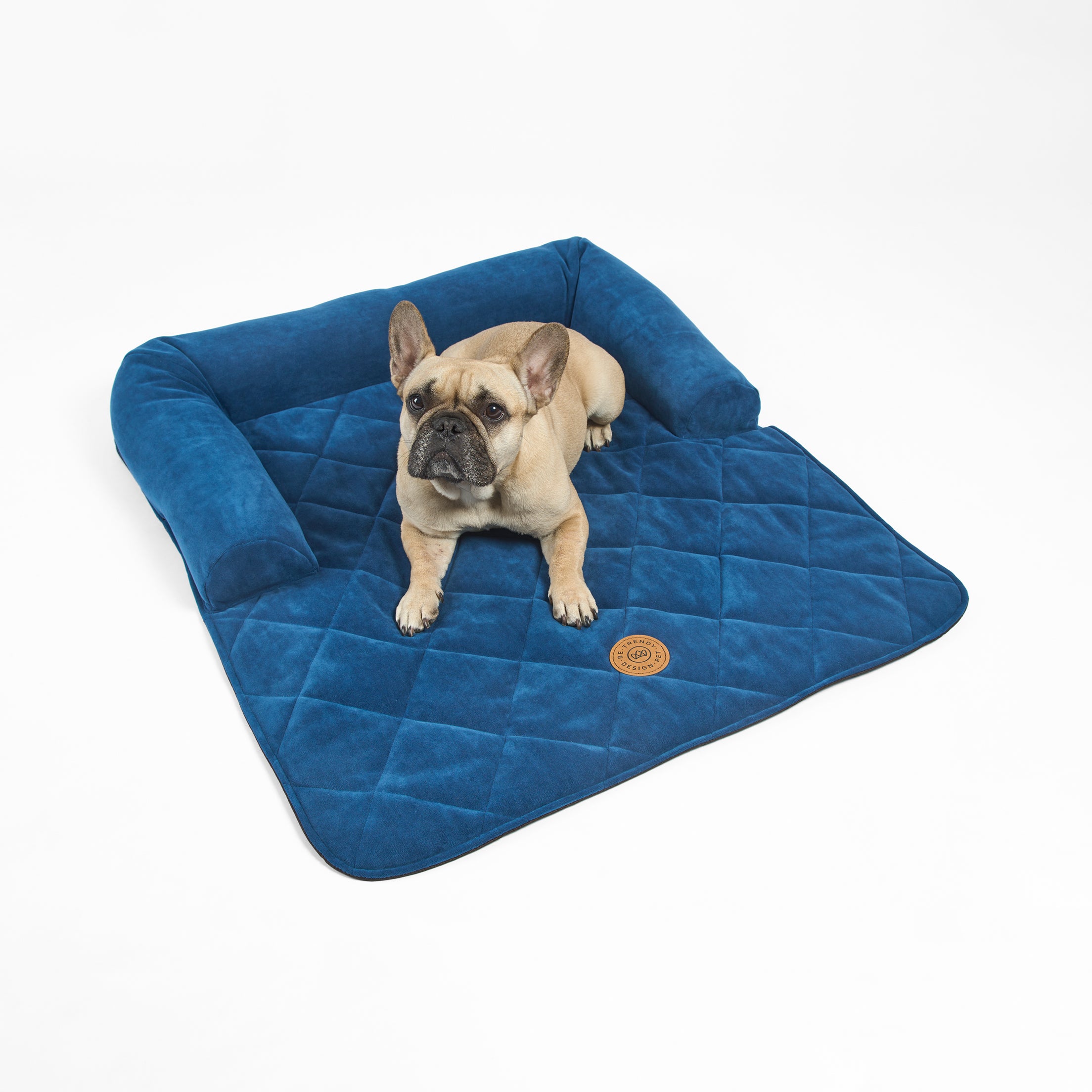 Protege los muebles de tu casa de los pelos de tu mascota con el pet cover Navy be trendy