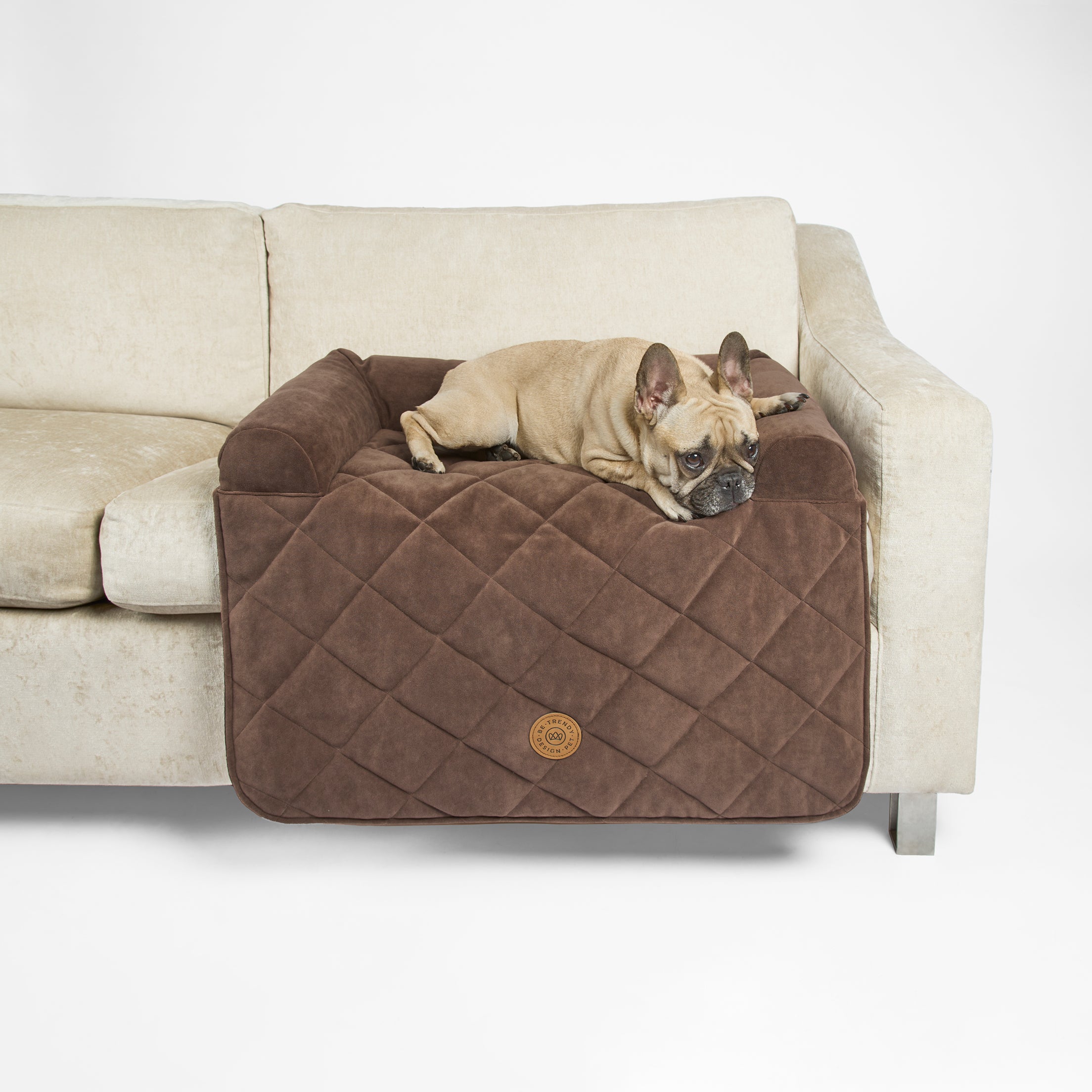 Protege los muebles de tu casa de los pelos de tu mascota con el pet cover tartufo be trendy